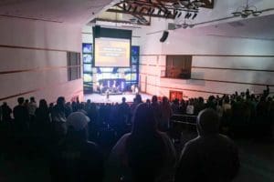 image of students worship in Lyon chapel