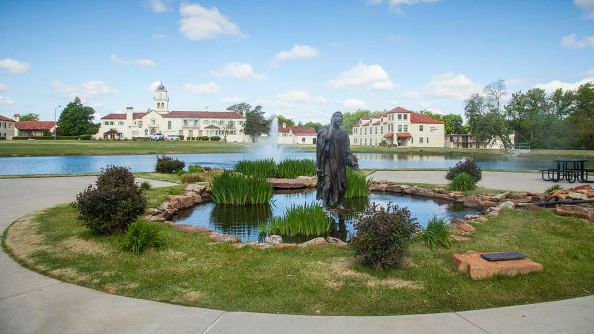 statue and pond overlooking La Quinta mansion