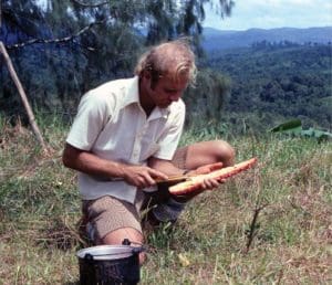 1978–Fullingim preparing pagu with a tipu