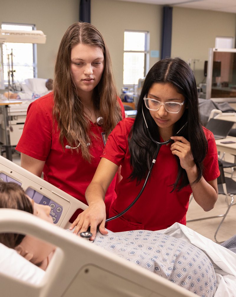 24_nursing-sim_15c OKWU nursing students in simulation