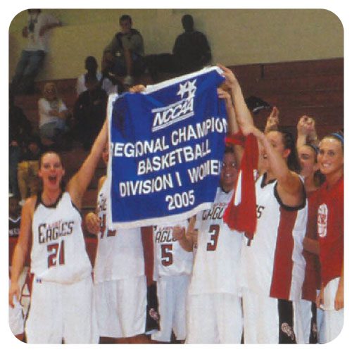 2004-2005 Women's Basketball Team