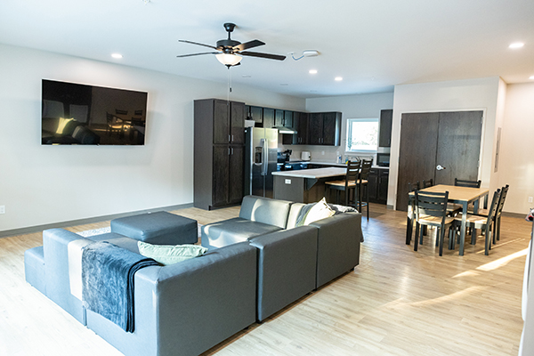 Interior living space/Kitchen of Parsons House